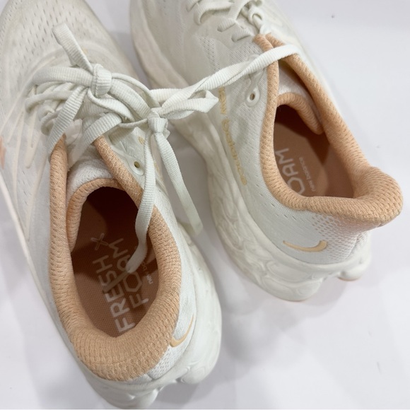 New Balance Women's Fresh Foam X More v4 Running Shoes - Picture 7 of 11